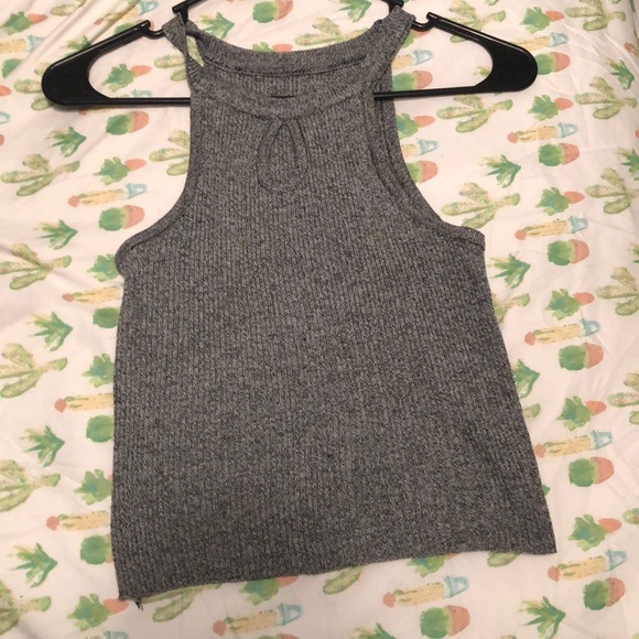 Crop top - Picture 1 of 2